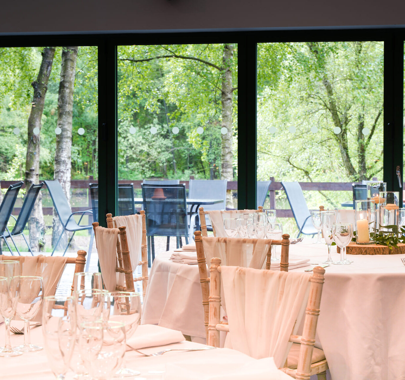 Woodlands-Suite-Wedding-Breakfast-2